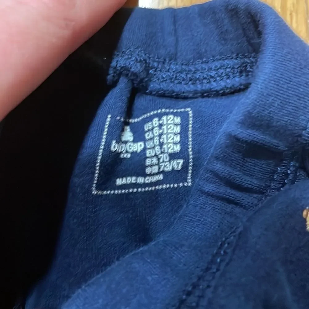 Gap Gap 6-12 m boys shorts good condition